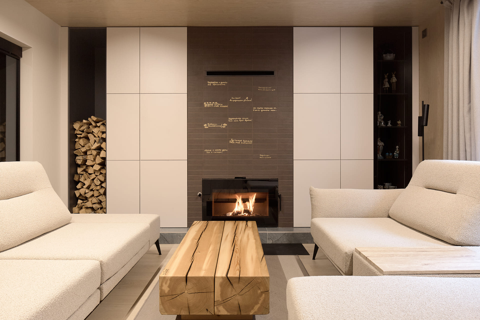 Lamarty chipboard and Syply plywood in the “Dachny Otvet” project on NTV. Poetic living room